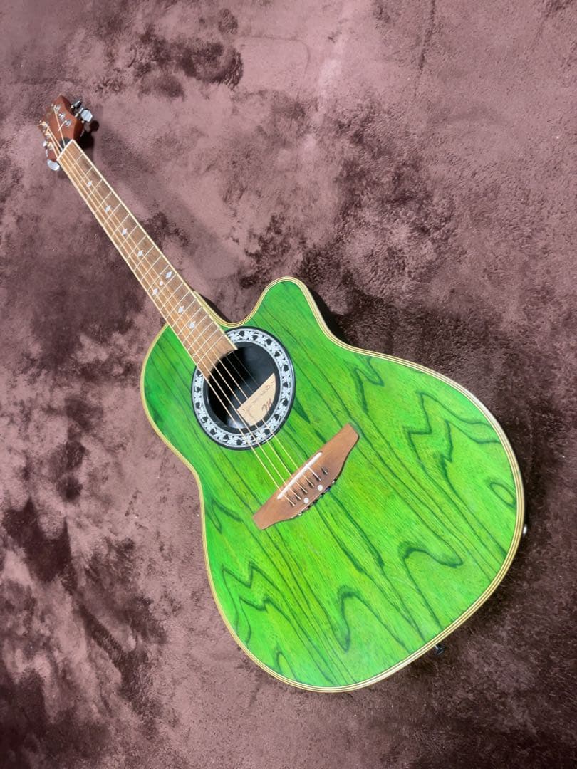 Monsty エレアコ ステージ映えするグリーンのトップ！ Ovation（オベーション） CE44X 9B Mint Green Burst ミント グリーン