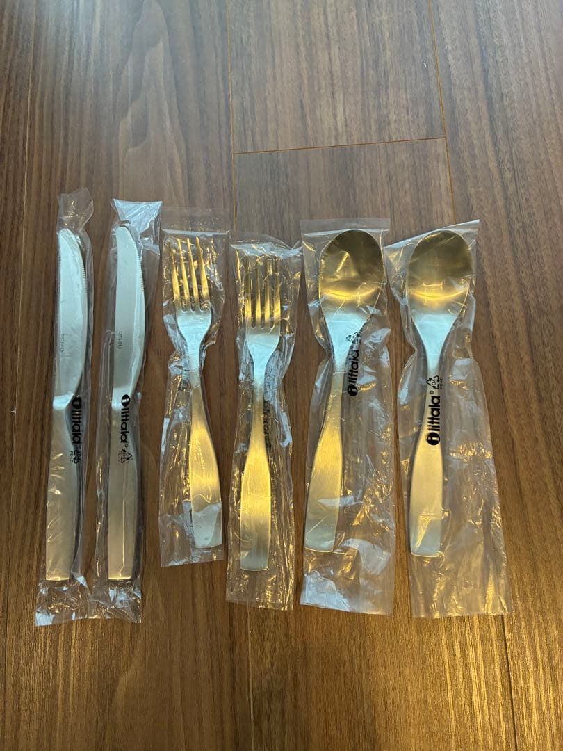 新品 イッタラチッテリオカトラリーセットナイフフォークスプーン