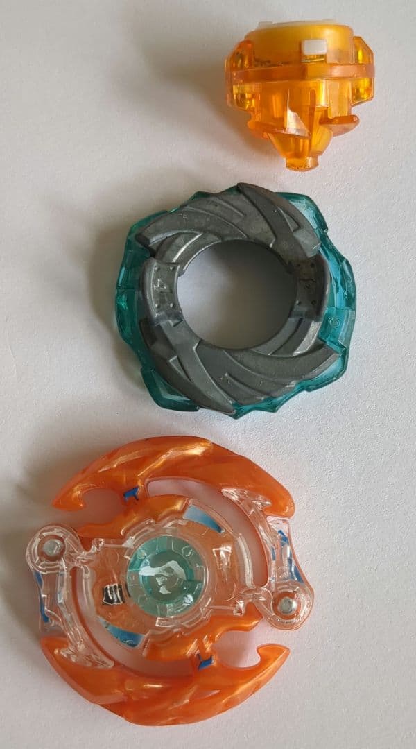 ベイブレードバースト 神レイヤー 4個 まとめ売り - メルカリ