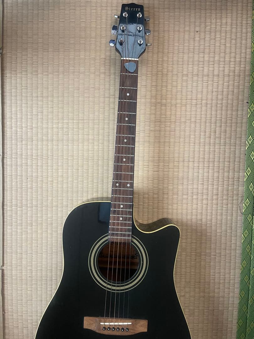 Sierra kaman ブラックアコースティックギター TAMARIN搭載