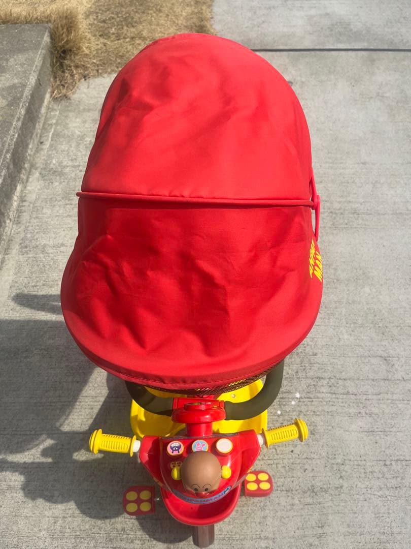 アンパンマン デラックス三輪車 サンシェード付 - メルカリ