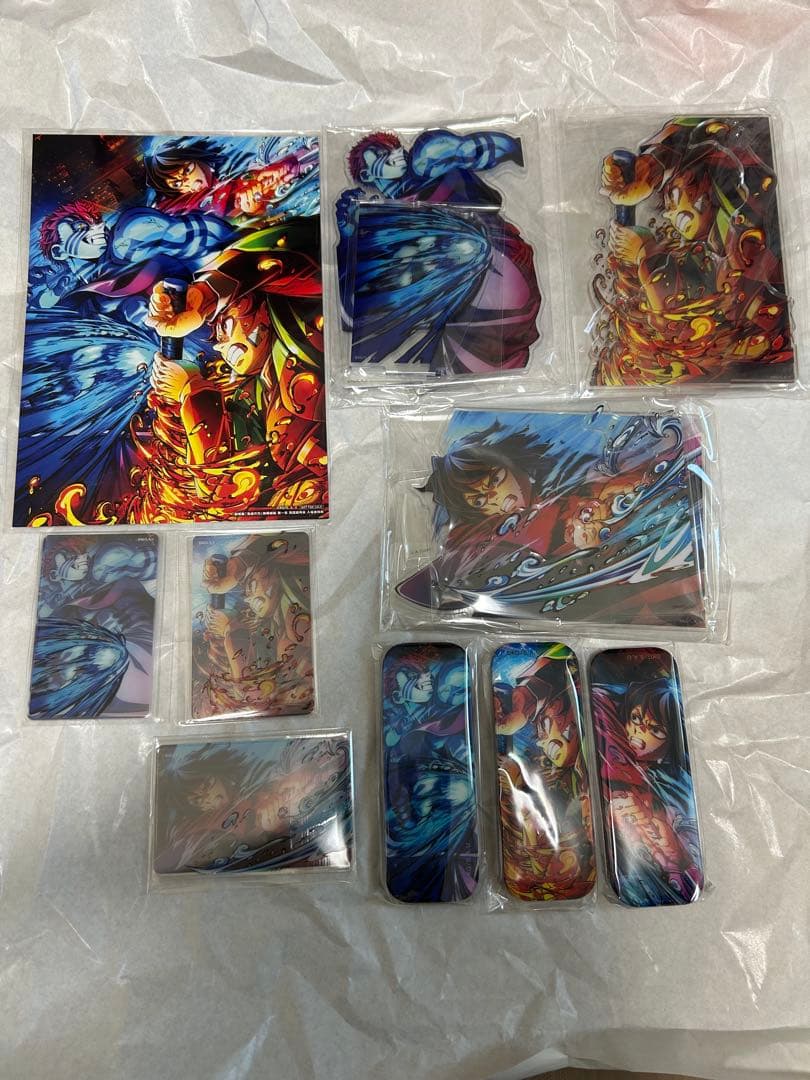 鬼滅の刃　webshopくじ KV 第三弾　アクリルスタンド　カード　缶バッジ