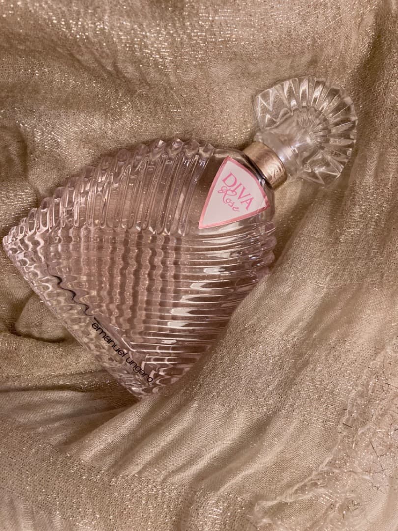 Ungaro 廃盤 香水 DIVA ROSE 薔薇の女神 残量7,8割