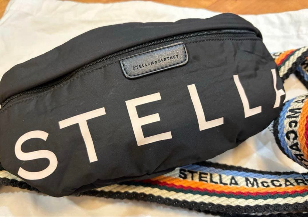 【値下げしました】美品　袋・カード付き　ステラマッカートニー　ボディバッグ