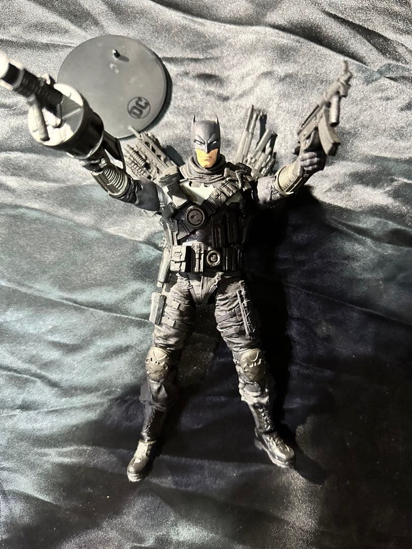 マクファーレントイズ　DCマルチバース　バットマン　グリムナイト