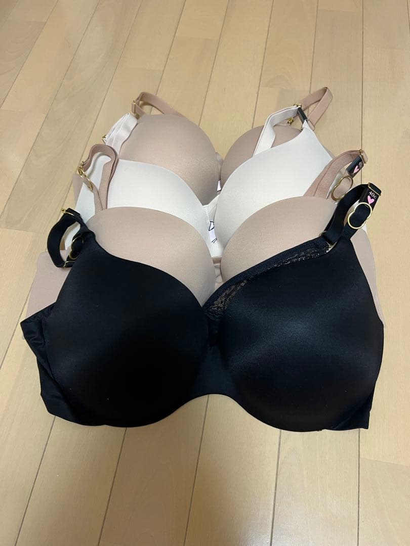 Victoria’s Secret ブラジャー　C90 4点セット