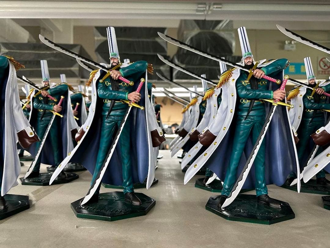 翌日発送 POP ストロベリー 海軍 ワンピース フィギュア ガレージ