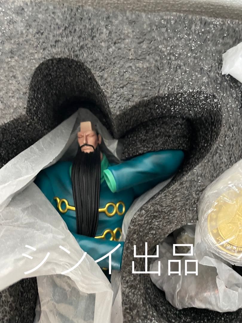 翌日発送 POP ストロベリー 海軍 ワンピース フィギュア ガレージ