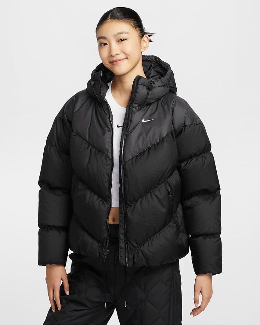 ナイキ スポーツウェア ウィンドパファー