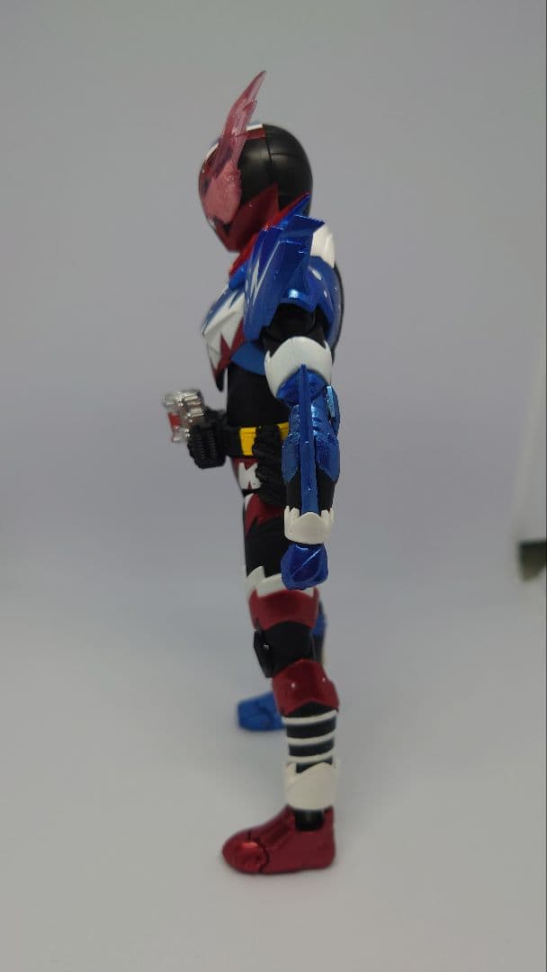 S.H.Figuarts 仮面ライダービルド ラビットタンクハザードフォーム