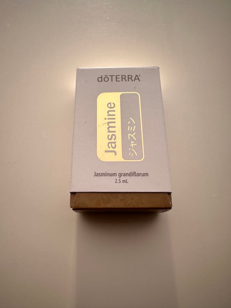 doTERRA ジャスミンエッセンシャルオイル 　【新品　未開封】 ジャスミン（水蒸気蒸留） - doTERRA TIMES