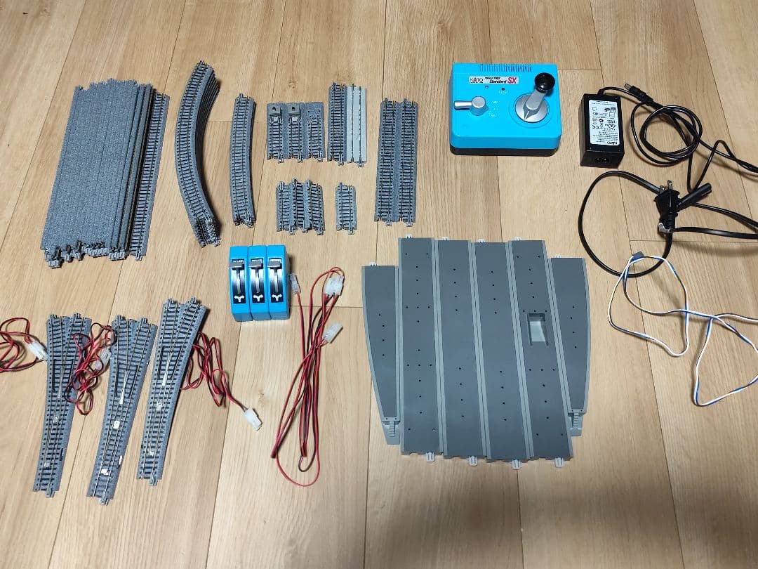 KATO エンドレス基本セット+引込線ポイントセット+α Amazon | KATO Nゲージ M1 エンドレス 基本セット マスター1 20-850