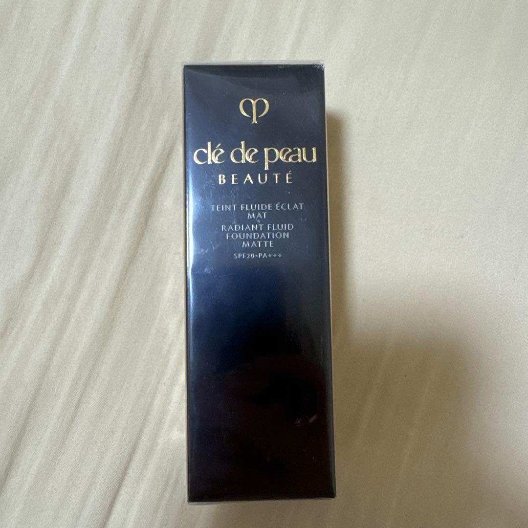 クレドポーボーテ　タンフリュイドエクラ　マット　オークル10