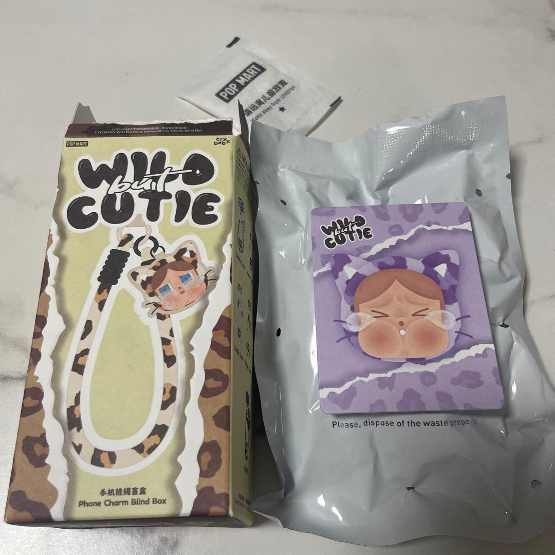 ポップマート クライベイビー wild but cutie フォーンチャーム - メルカリ