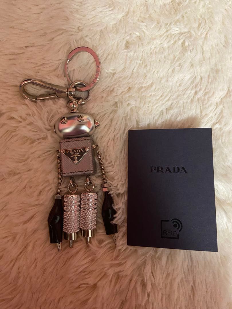 PRADA エドワード キーホルダー 最終値下げ