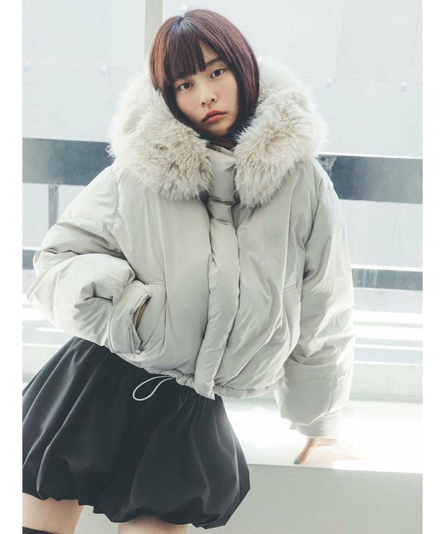 スナイデル　フードファーショートダウン　アイボリー　新品