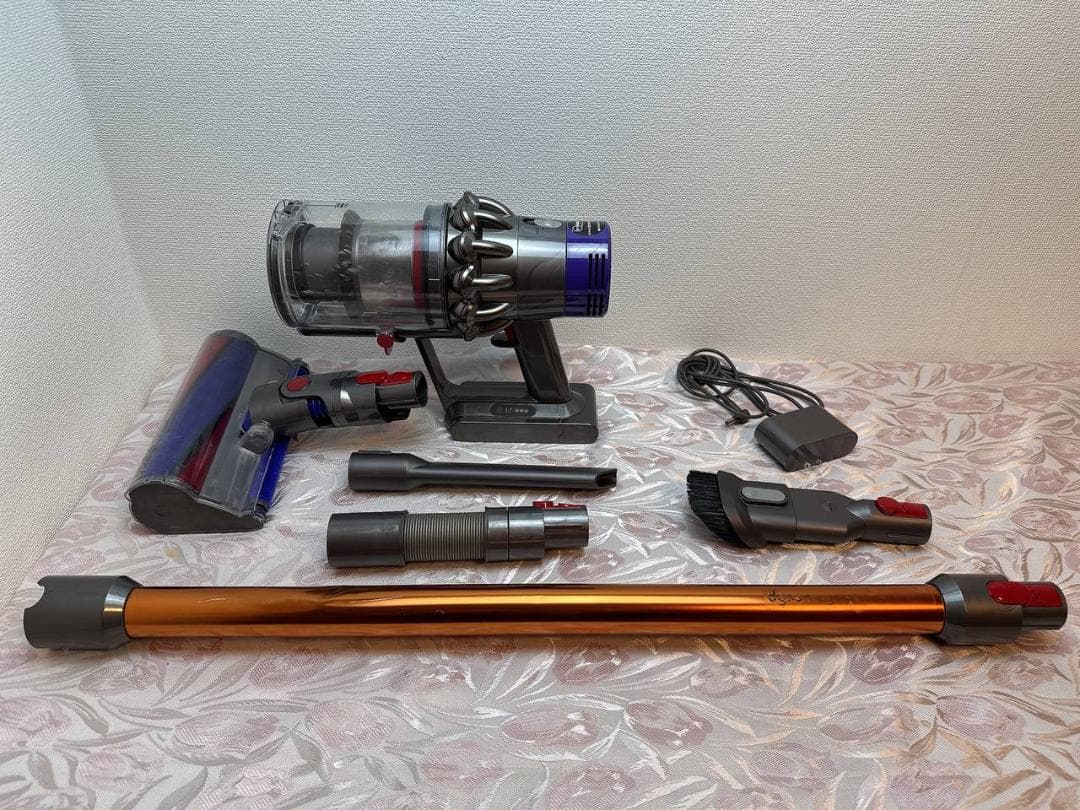 【分解洗浄済】328-ダイソン dyson v10 sv12 掃除機 作動品
