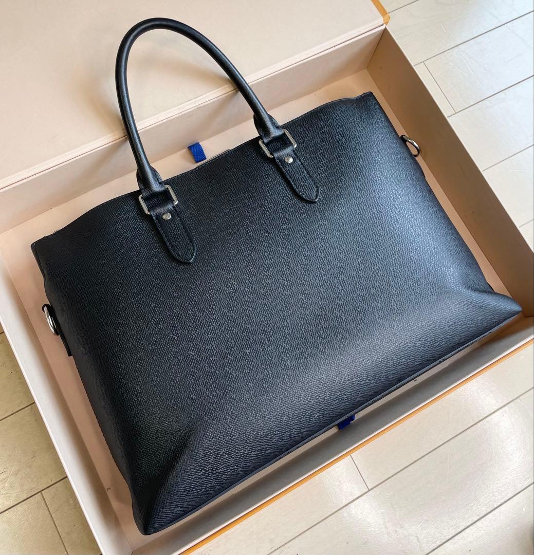 Louis Vuitton Anton Taiga ブリーフケース ブラック