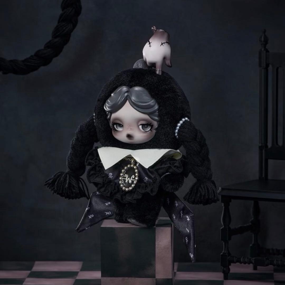 SKULLPANDA WEDNESDAY アメリカ限定 SKULLPANDA × Wednesday Plush（Nevermore Academy Uniform Version