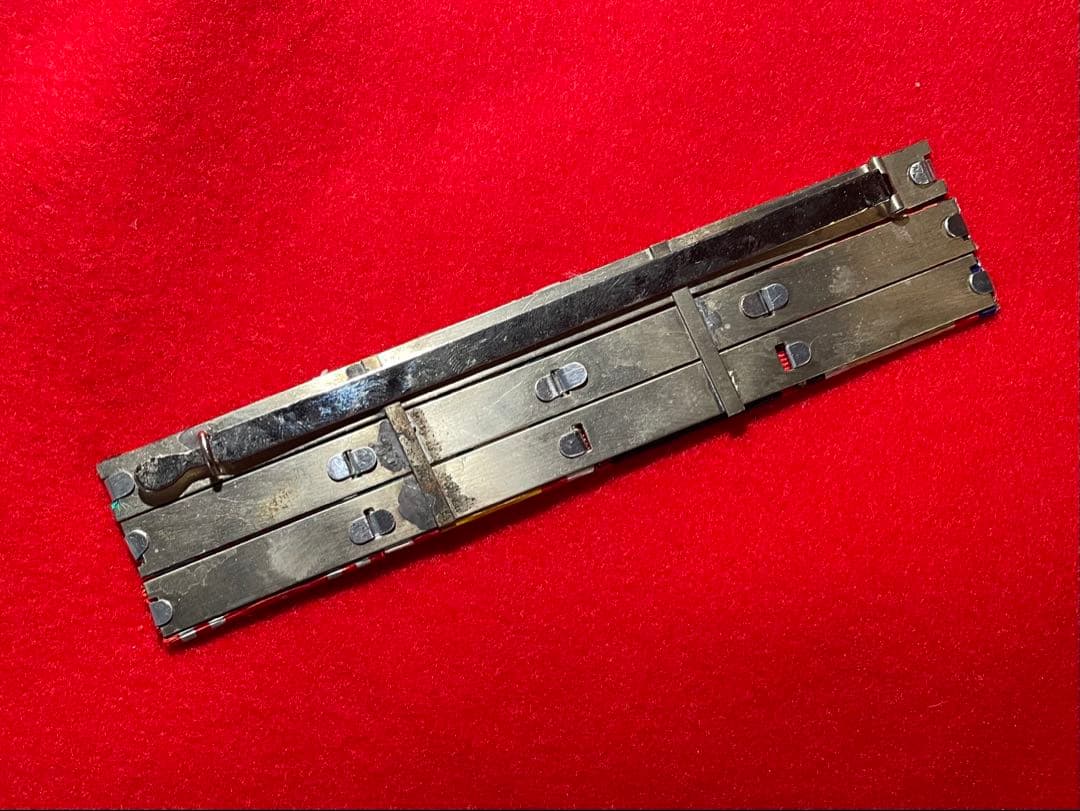 日本軍 略綬 大勲位菊花大綬章 勲一等旭日桐花大綬章入り 12連略綬