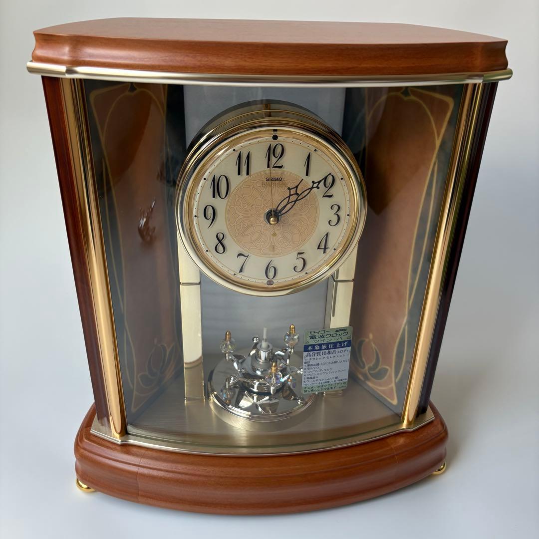 新品未使用　セイコーメロディ置時計エンブレム　木象嵌　電波置き時計　HW528B