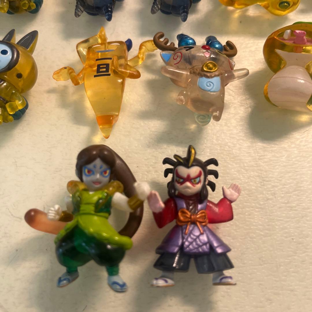 妖怪ウォッチフィギュア まとめ売り - メルカリ