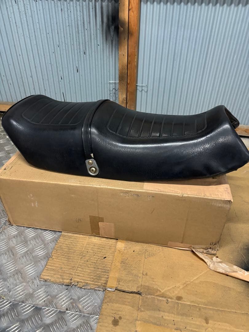 GSX400F 純正シート　GSX400FS ジーフォア