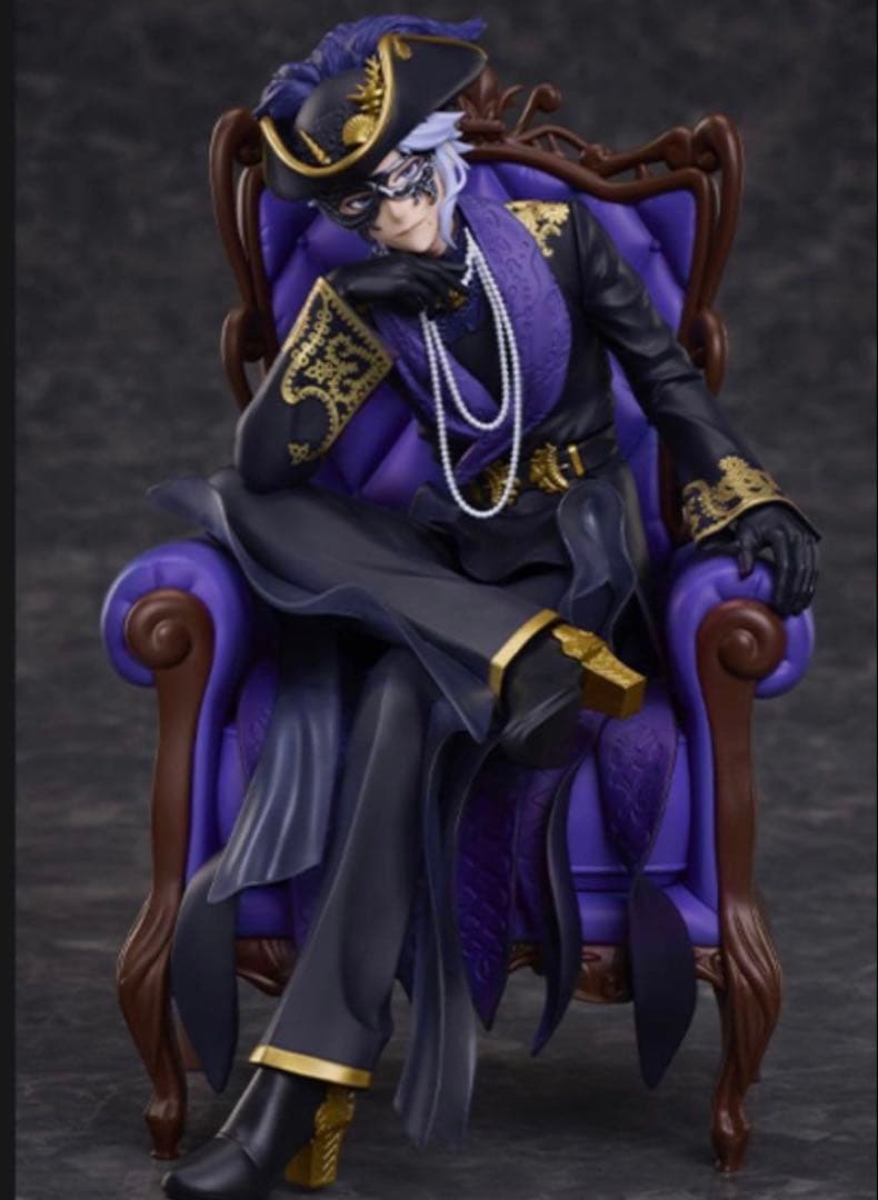 アズール・アーシェングロット グロリアスマスカレード衣装 フィギュア