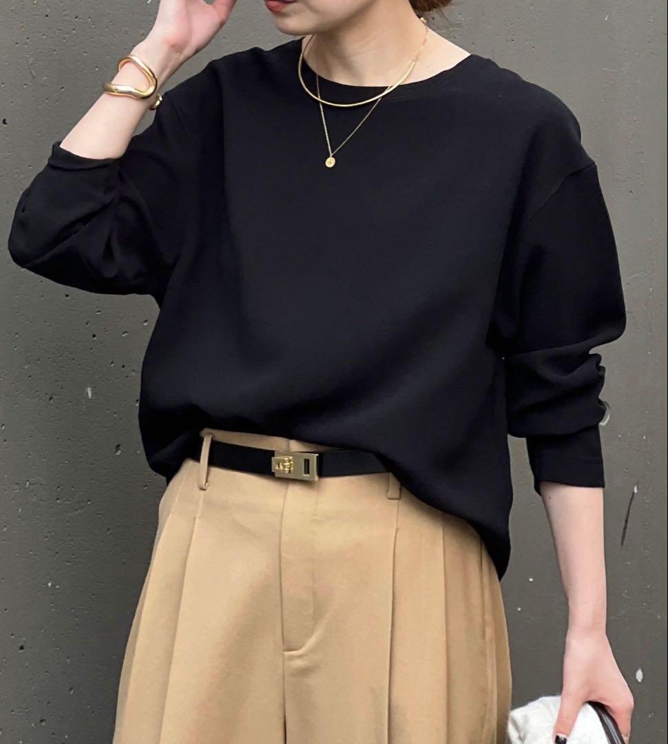 ジョージ様】ガリャルダガランテ バックスリットブラウスTee - メルカリ