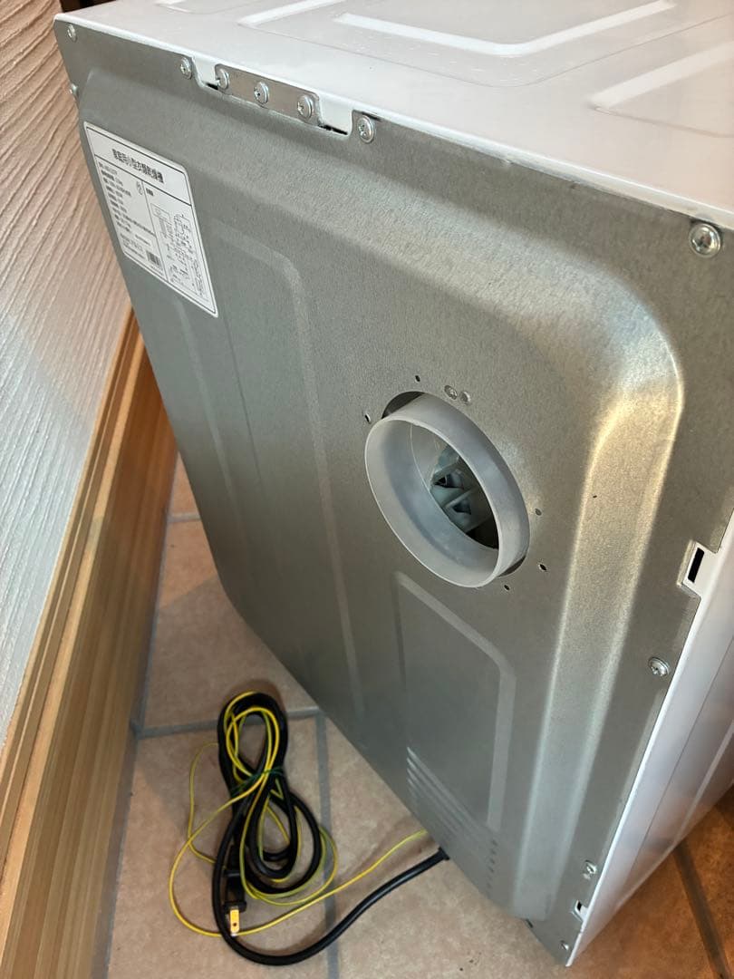 美品☆】2025年末削除予定。moco 小型 乾燥機 - メルカリ
