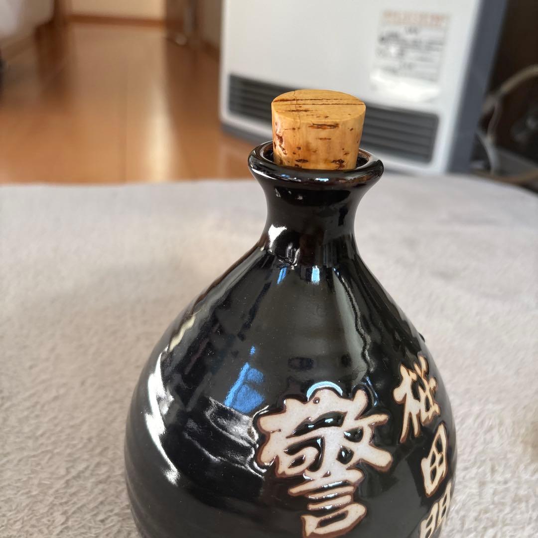 警視庁 桜田門 由布岳 むぎ焼酎 空き瓶 - メルカリ