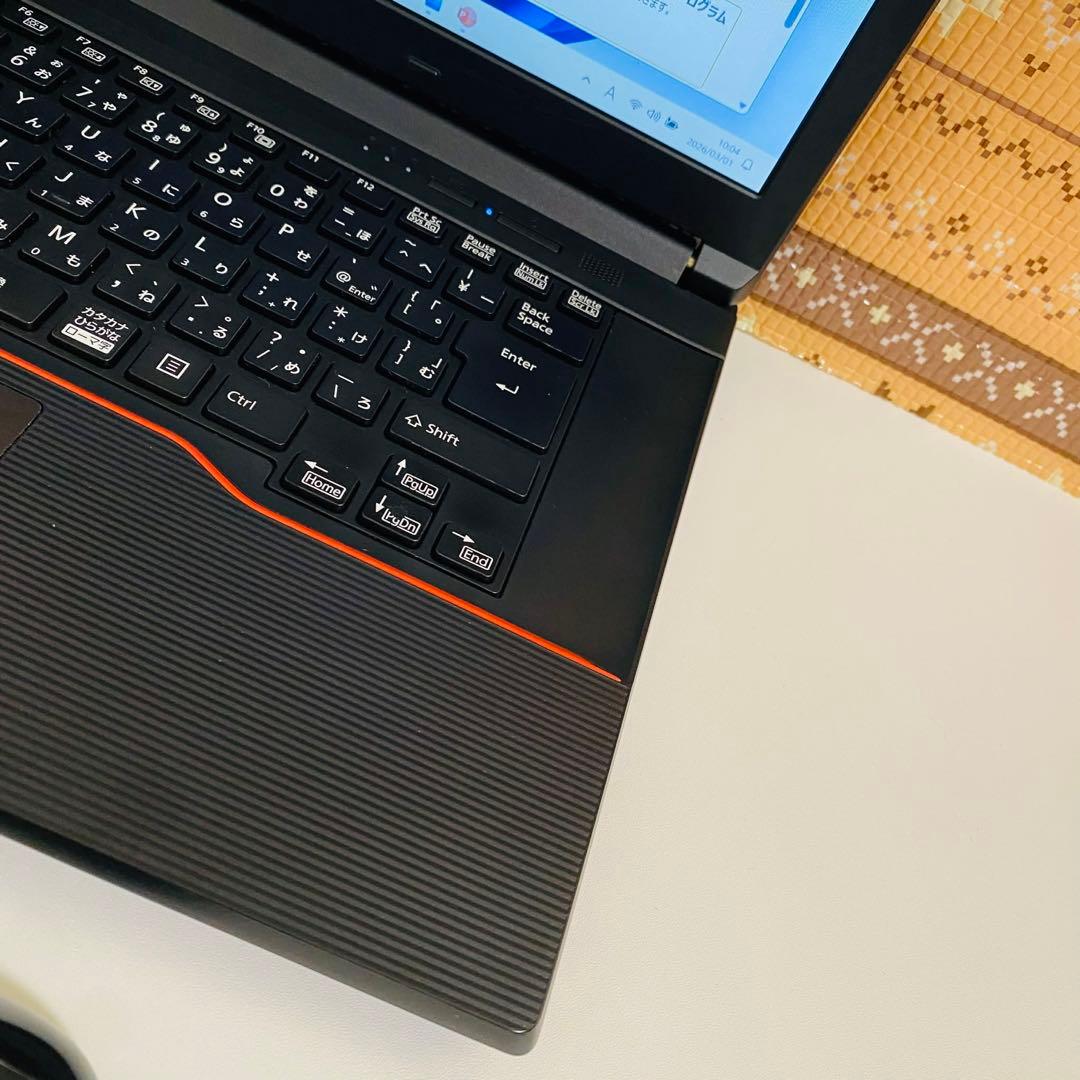 Y113 Fujitsuノートパソコンi5高速SSDサクサクWindows11 - メルカリ