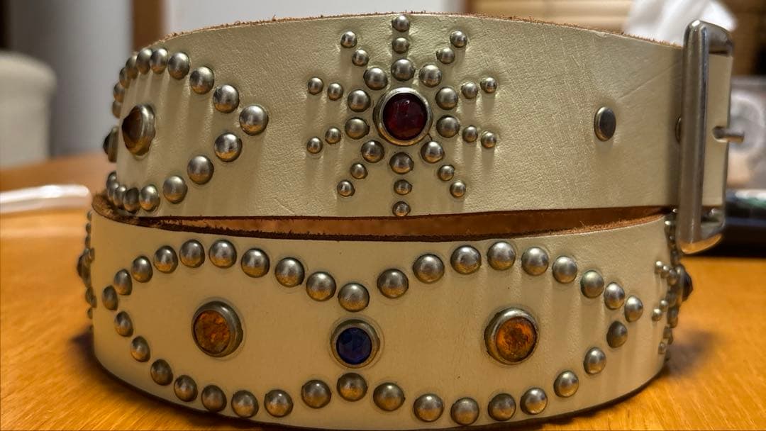 希少 HTC スタッズ レザーベルト 本革　ピーナッツ型　スタッズ　34