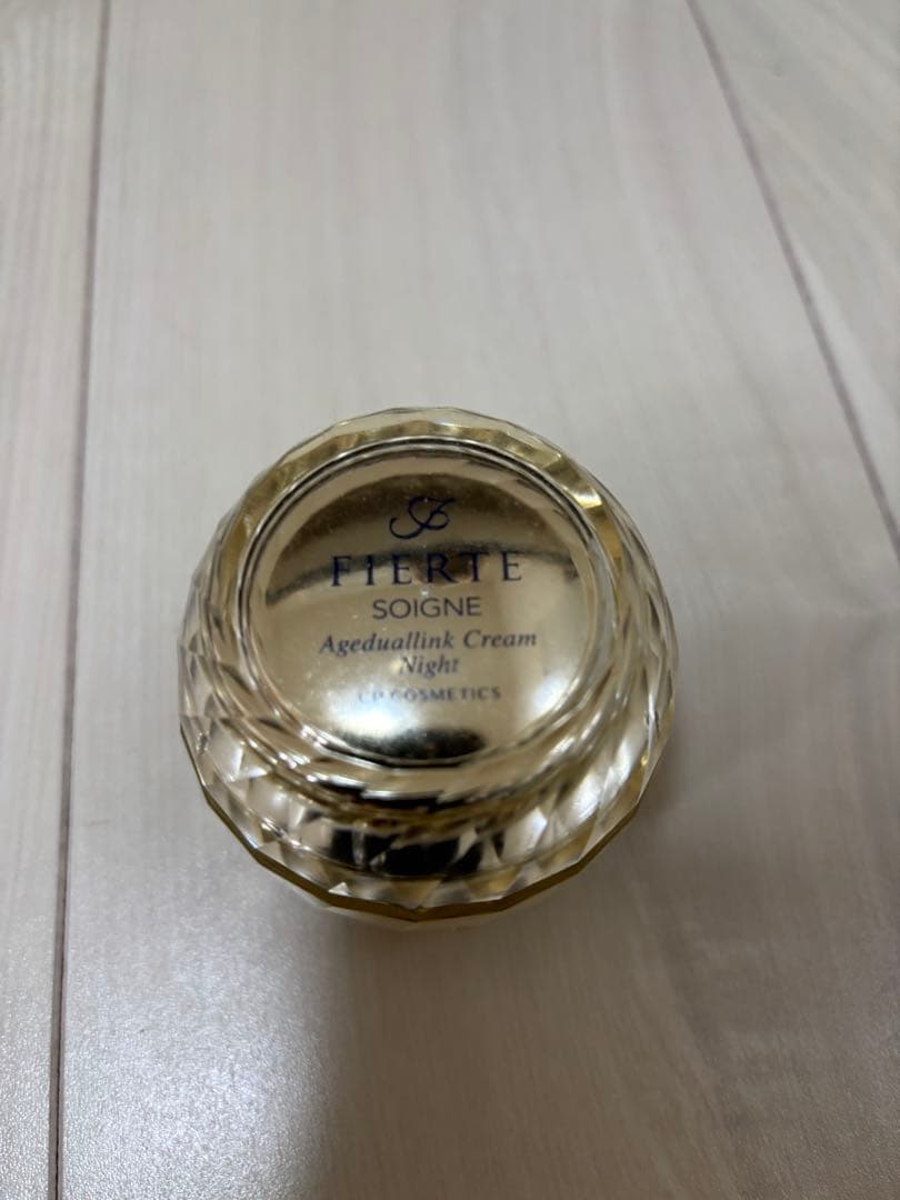 ナイトクリーム