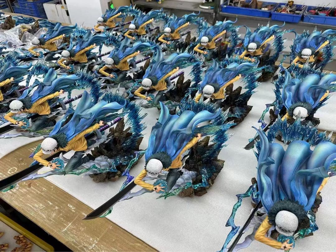 ONE PIECE トラファルガー・ロー フィギュア ガレージキット - メルカリ