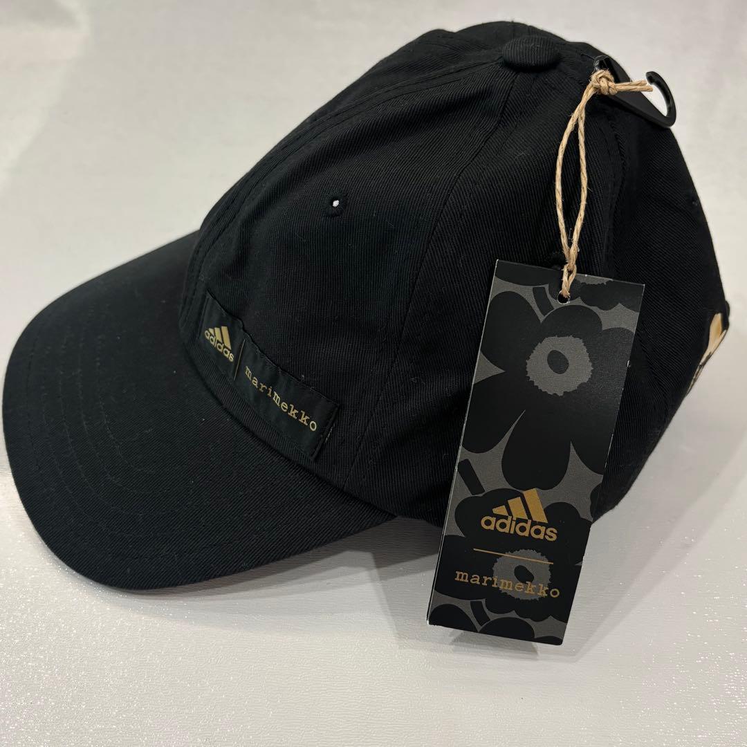 【新品未使用】marimekko adidas キャップ レディースサイズ 黒 adidas（アディダス） マリメッコ 帽子 レディース/adidas MARIMEKKO