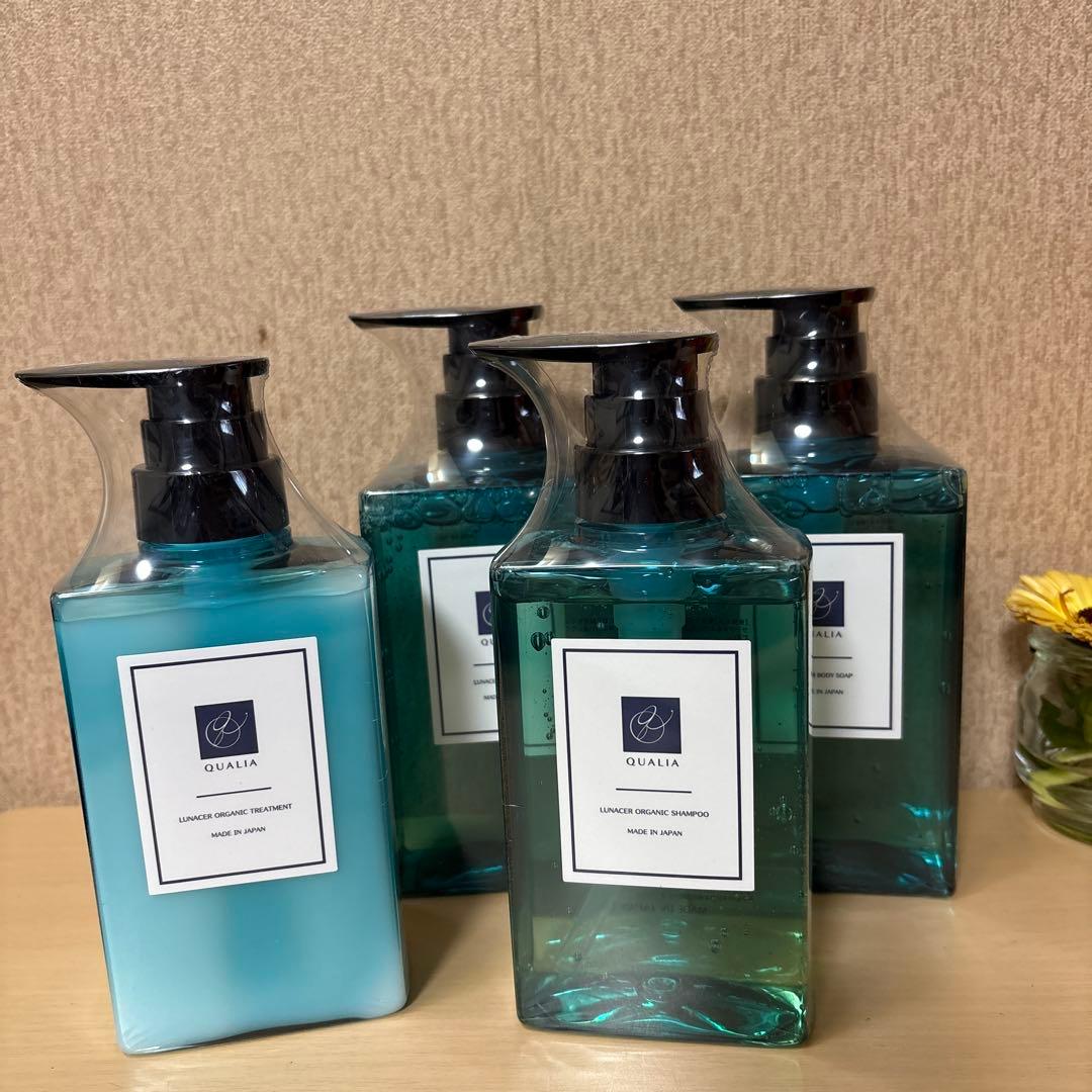 QUALIA シャンプー&トリートメントセット、ボディーソープ×2 - メルカリ