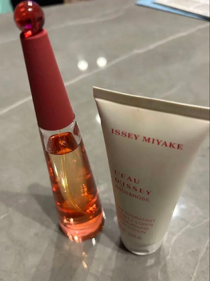 イッセイミヤケ　ISSEY MIYAKE 香水 Rose & Rose セット