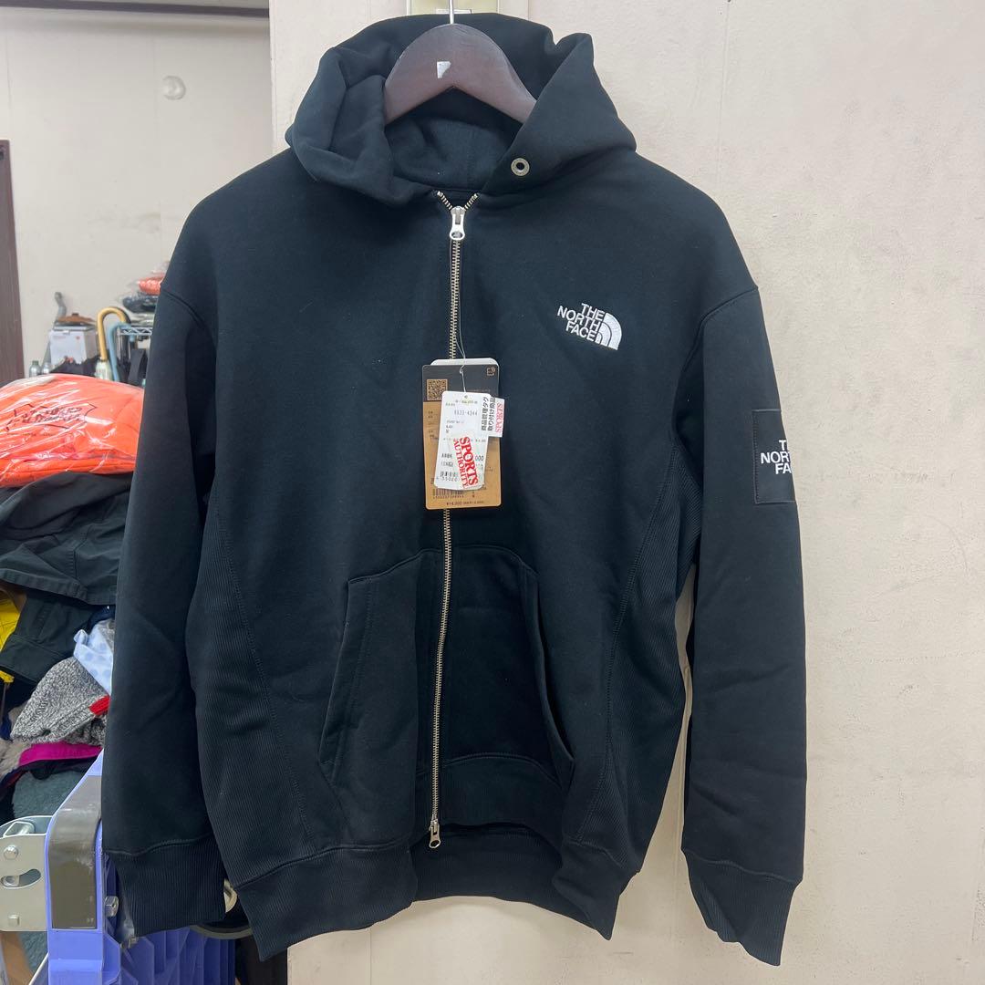 B*u様 未使用品タグ付きノースフェイスジップパーカーブラックMサイズ