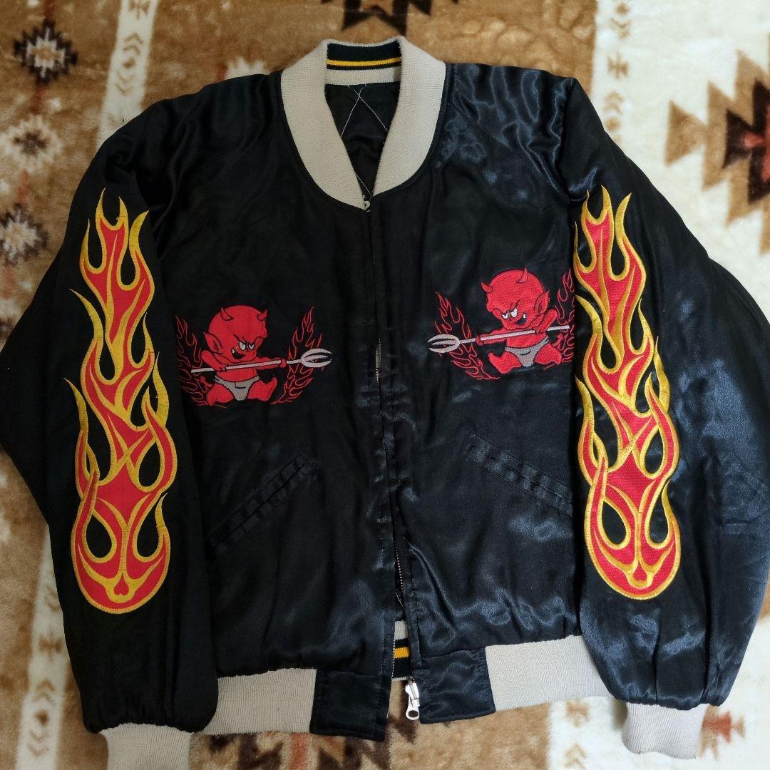 スカジャン 赤い悪魔 刺繍 黒