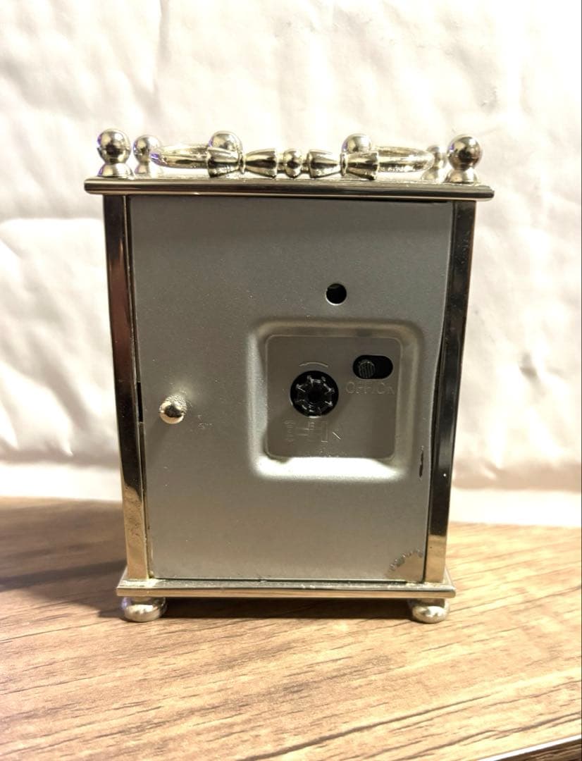 ブセナテラス テラスホテル シルバー置時計 - メルカリ