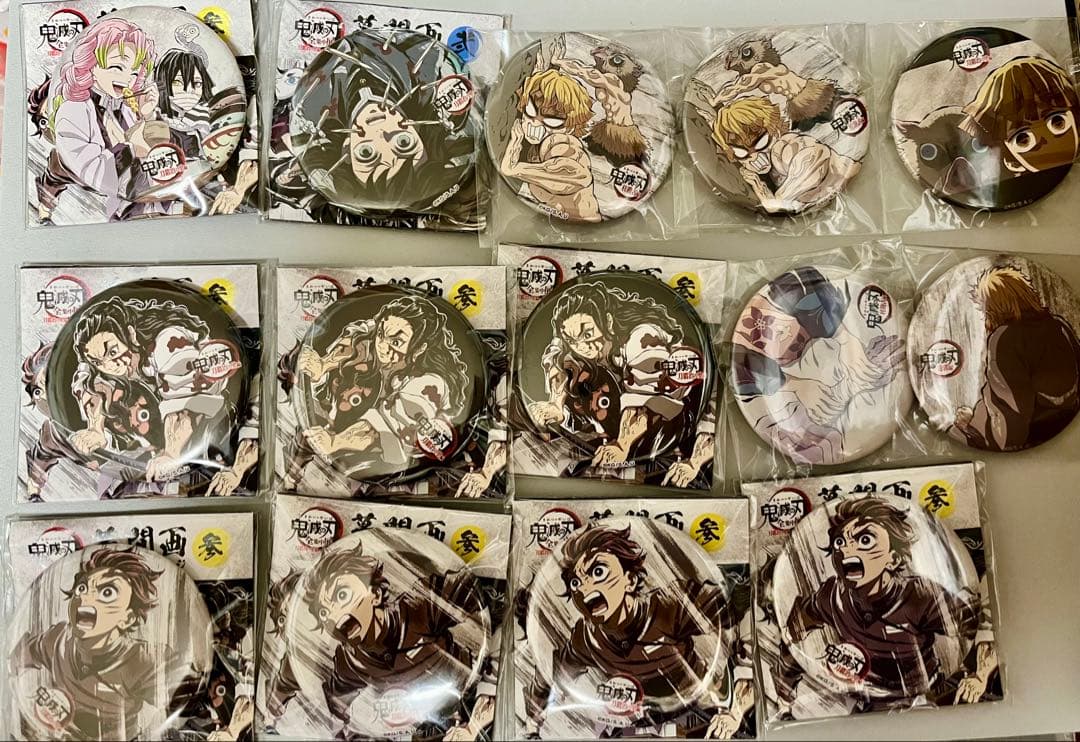 鬼滅の刃 ufotable 全集中展 幕間缶バッジ USJ 鬼滅の刃「全集中展」無限列車編・遊郭編 』幕間画ランダム缶