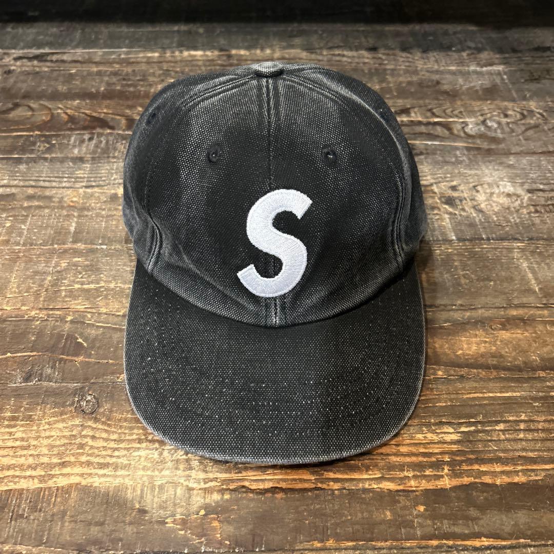SUPREME ピグメント ブラック キャップ Sロゴ - メルカリ