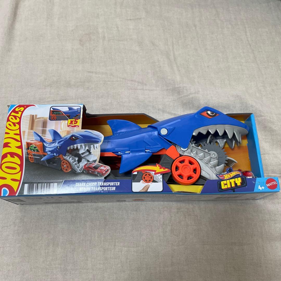 1/43 herpa製 BMW M4 F82 ヤスマリーナブルー