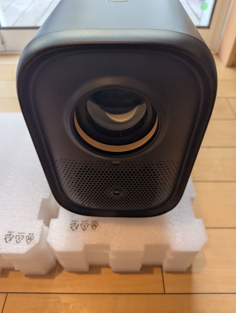 未使用品 プロジェクターCOI-UNO5 800ANSI Netflix認定 黒 - メルカリ