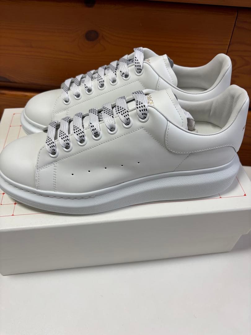 三*本様 アレキサンダーマックイーン レザースニーカー　ホワイト　43 新品未使
