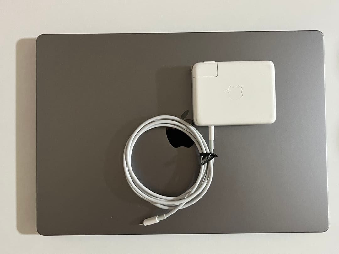 macbook M1 32G 1Tb 16インチ