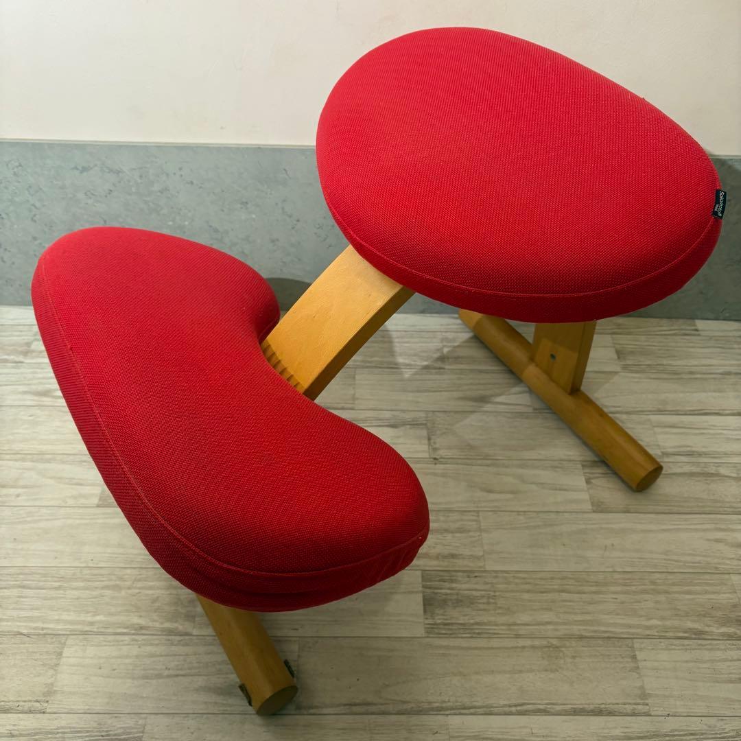 バランスイージー　Sakomato 姿勢矯正　椅子　赤