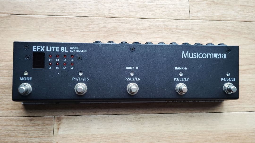 Musicom Lab EFX LITE 8L プログラマブル スイッチャー