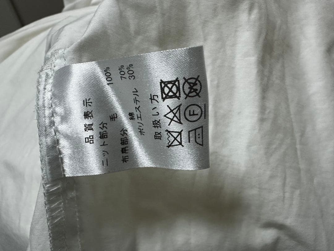 girlish ガーリッシュ ぺプラムニット ホワイト - メルカリ